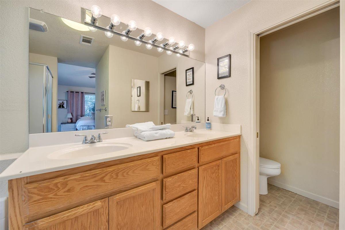 2441 Quail Hill Rd, Copperopolis, CA 95228