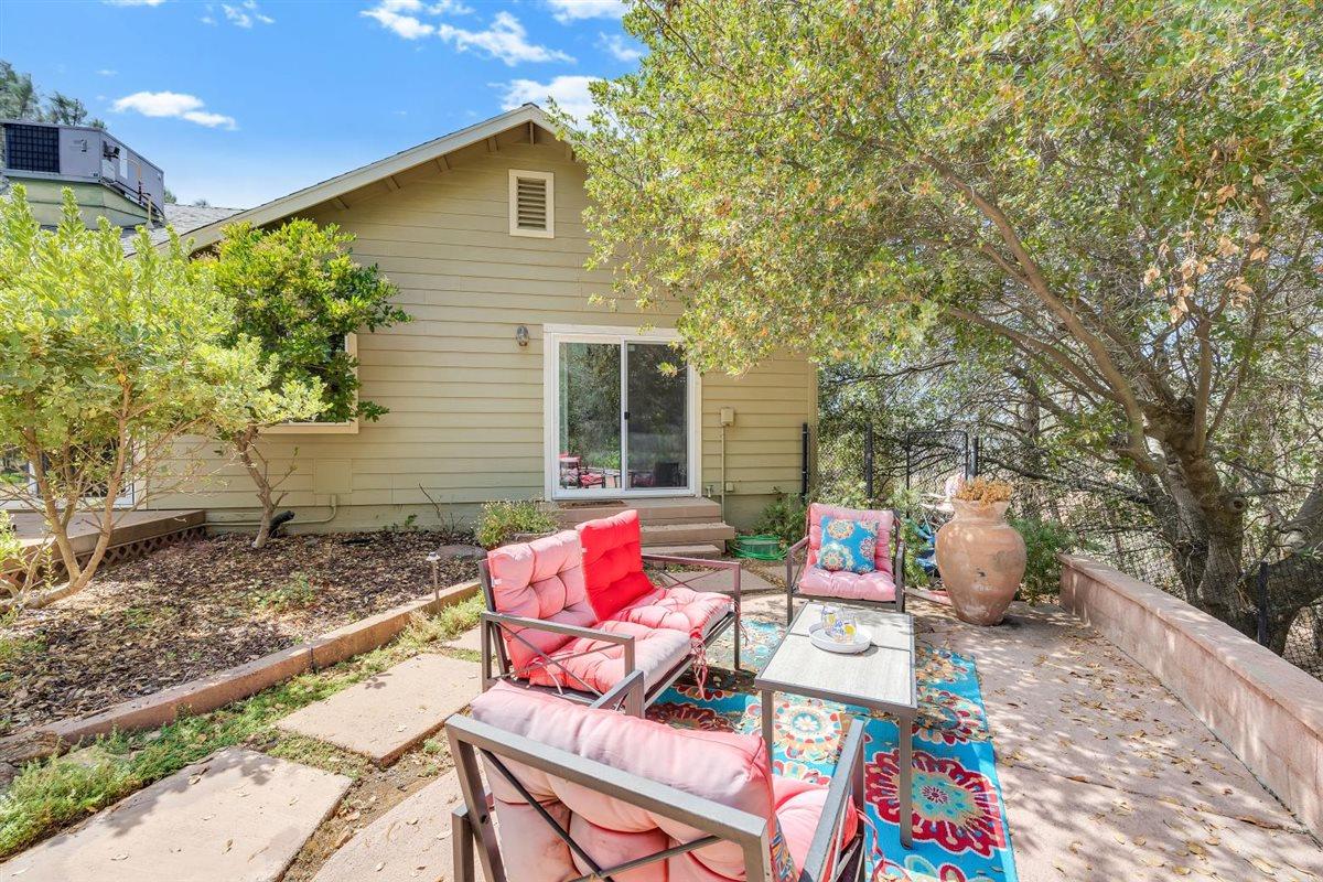 2441 Quail Hill Rd, Copperopolis, CA 95228
