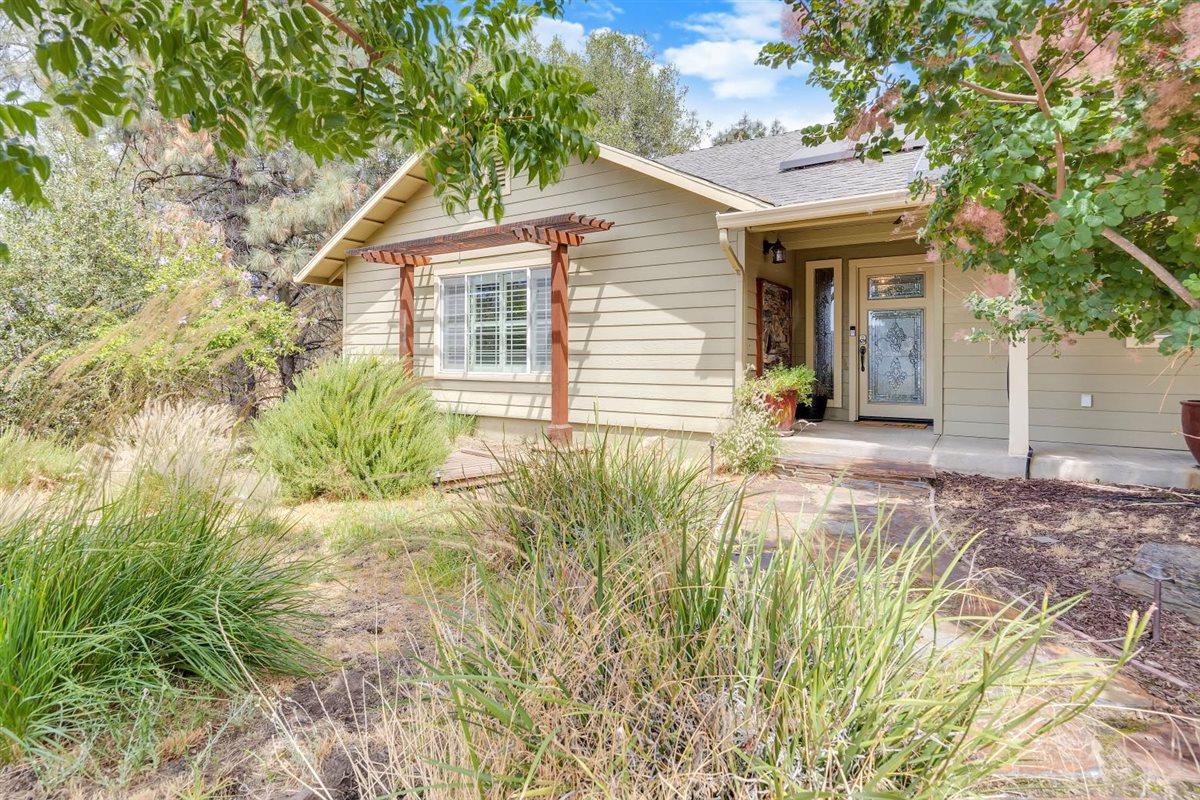 2441 Quail Hill Rd, Copperopolis, CA 95228