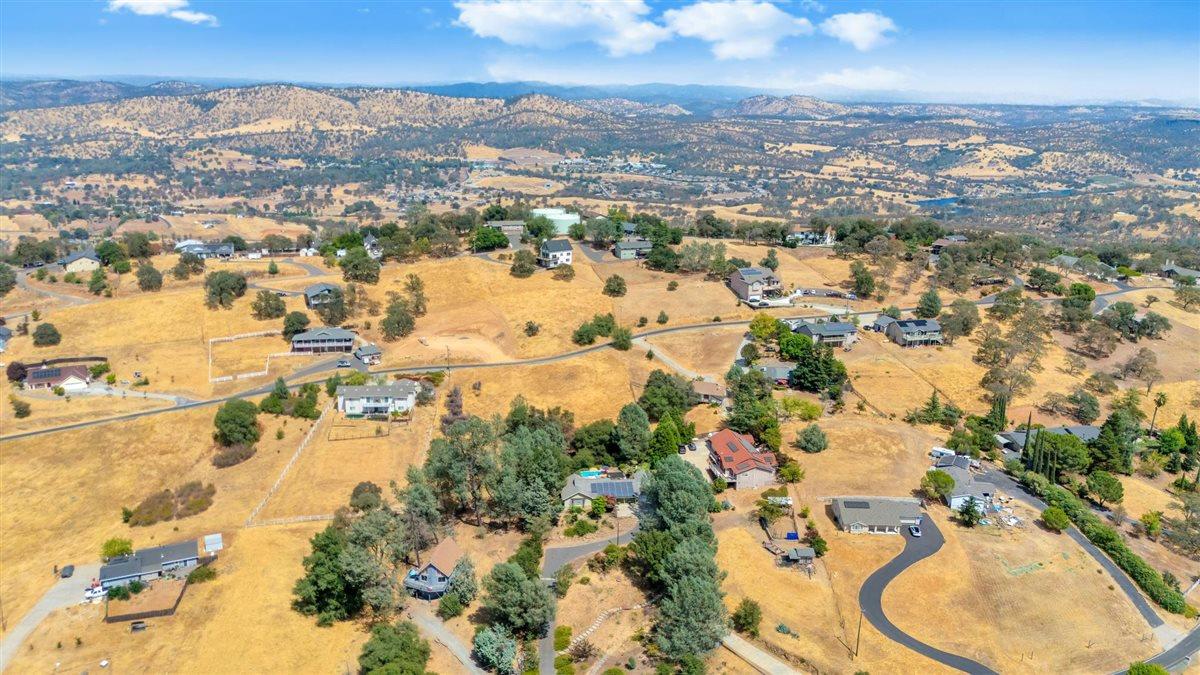 2441 Quail Hill Rd, Copperopolis, CA 95228