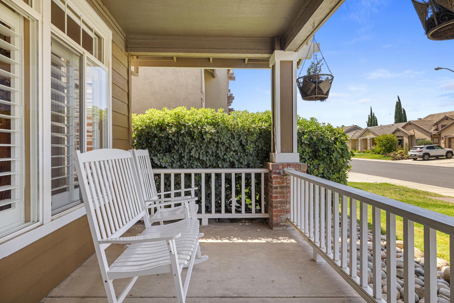 1956 Box Car Dr, Manteca, CA 95337