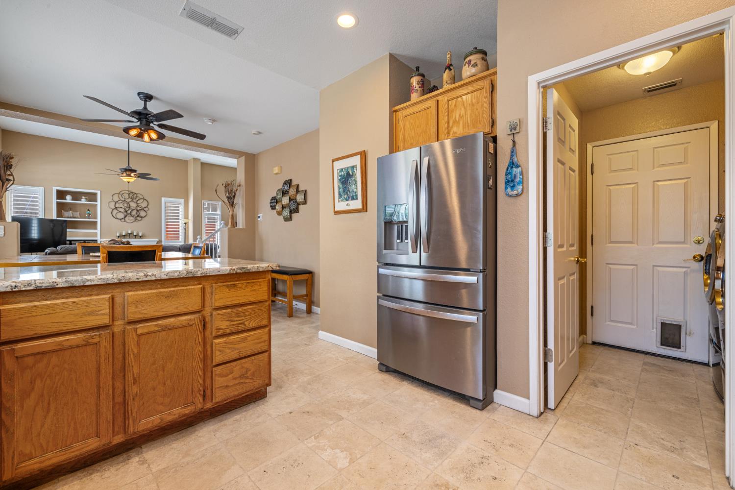 1956 Box Car Dr, Manteca, CA 95337
