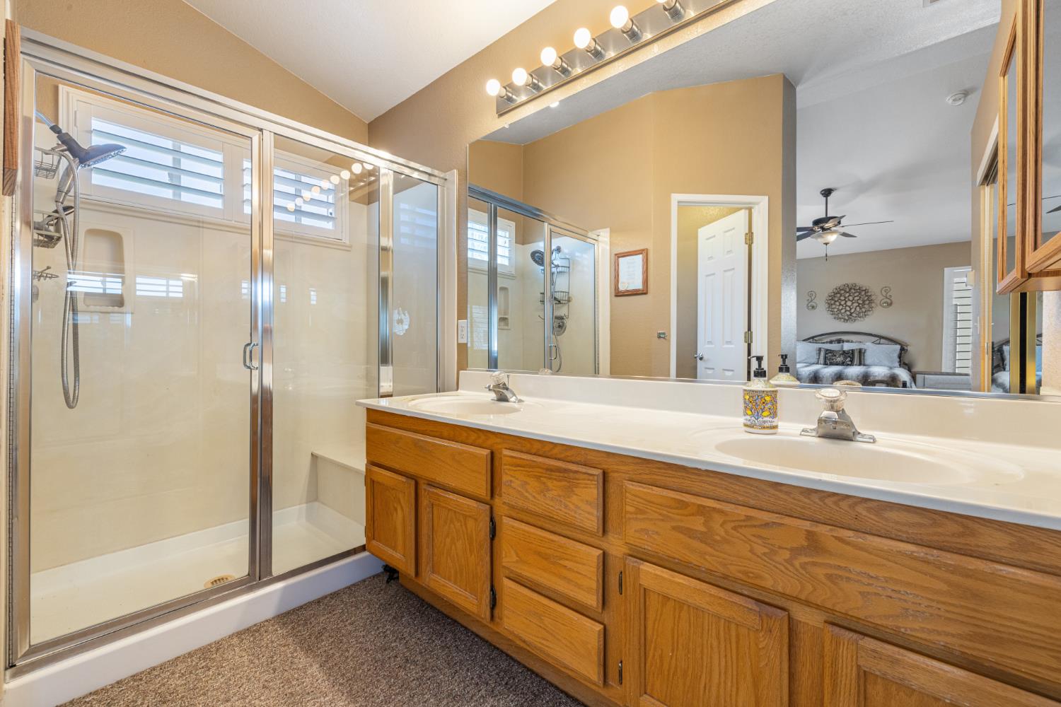 1956 Box Car Dr, Manteca, CA 95337