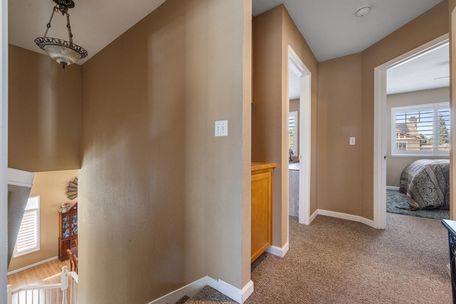 1956 Box Car Dr, Manteca, CA 95337