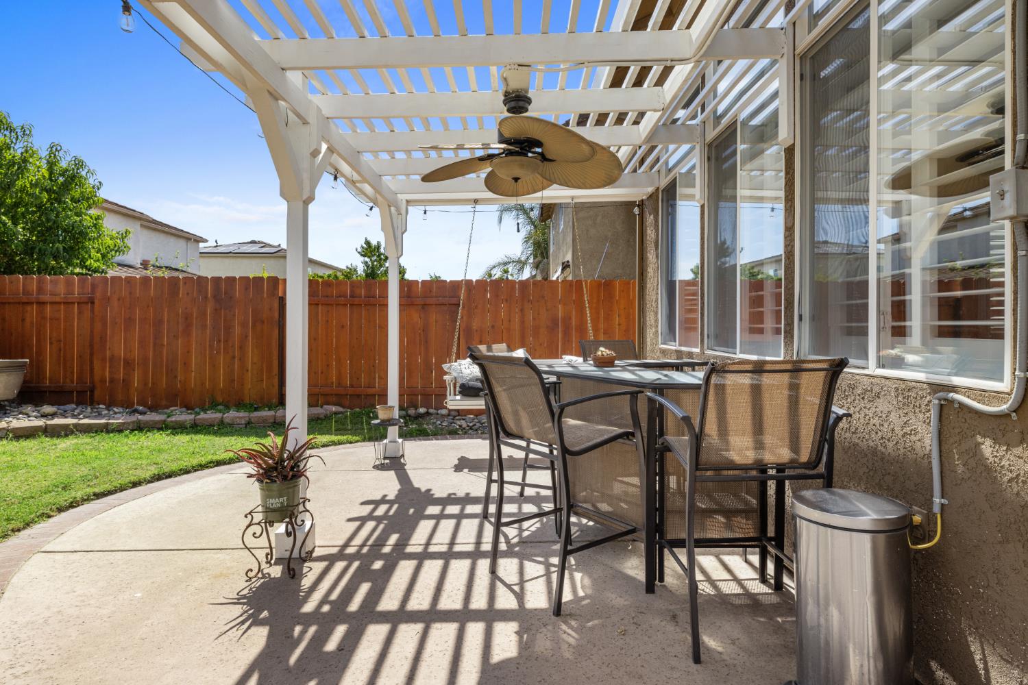 1956 Box Car Dr, Manteca, CA 95337