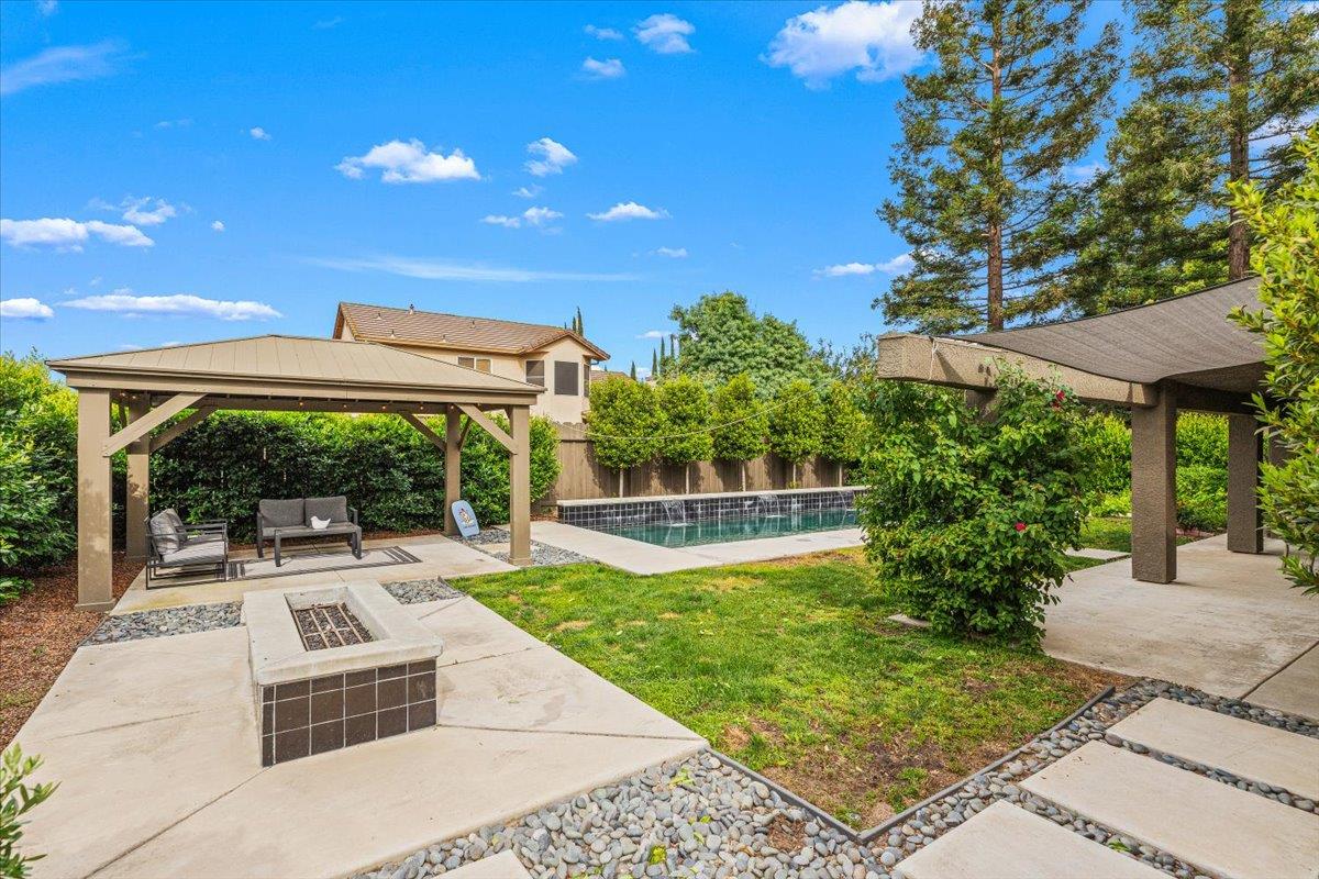 2485 Tigers Dr, Turlock, CA 95382