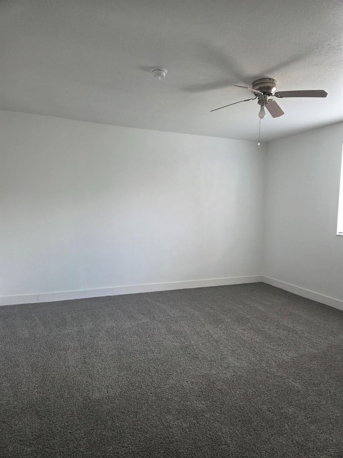 6986 California St, Winton, CA 95388