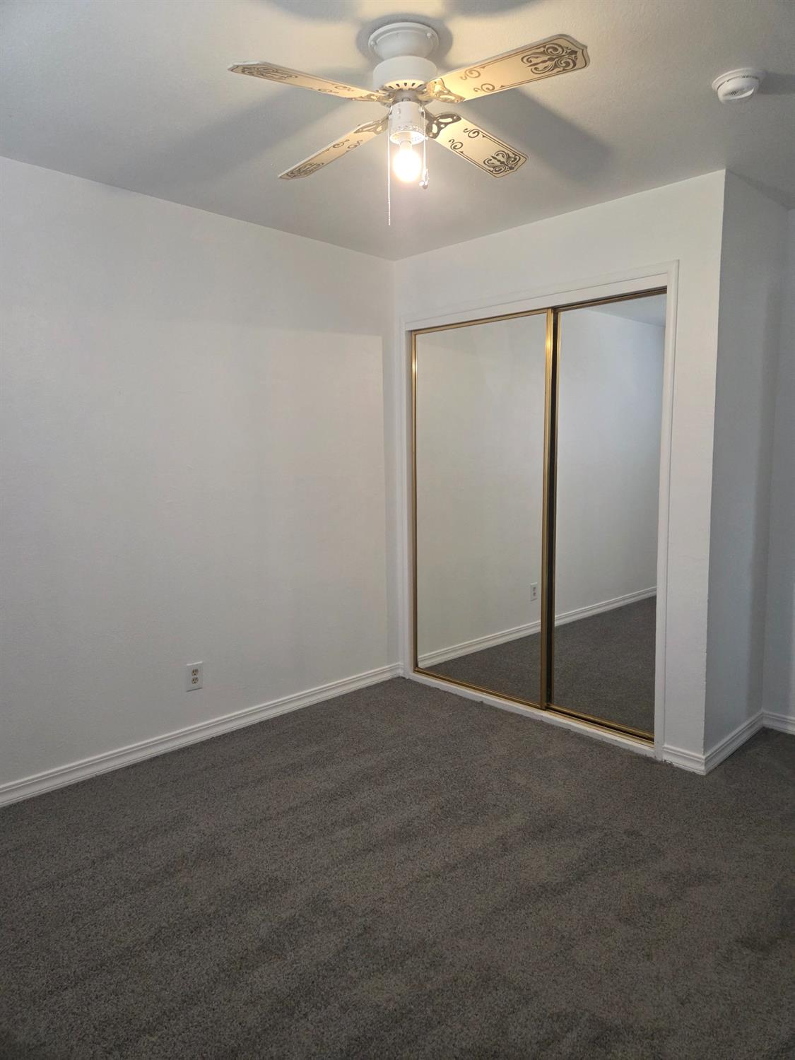 6986 California St, Winton, CA 95388