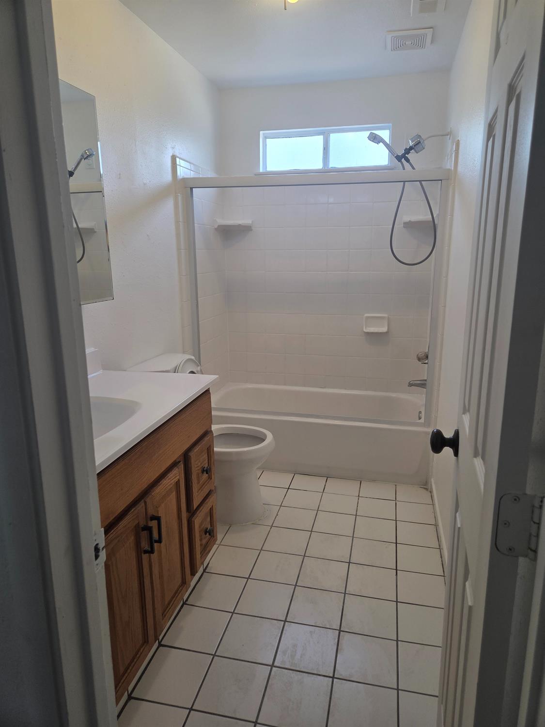 6986 California St, Winton, CA 95388