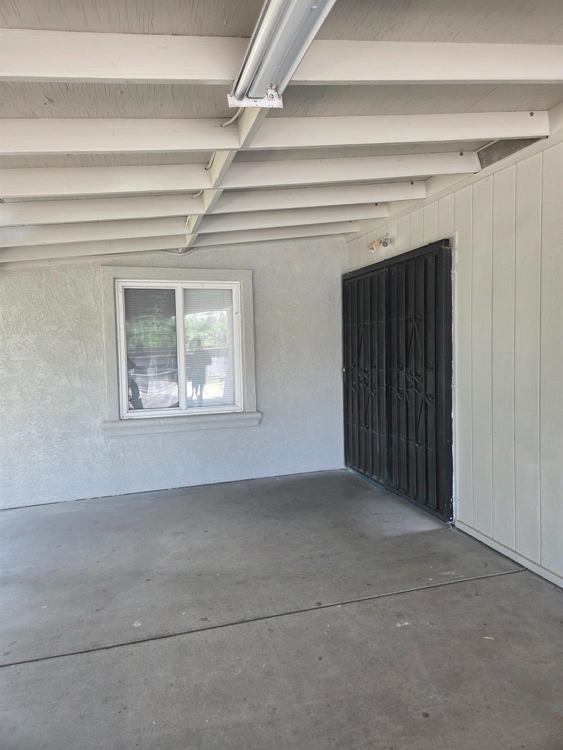 6986 California St, Winton, CA 95388
