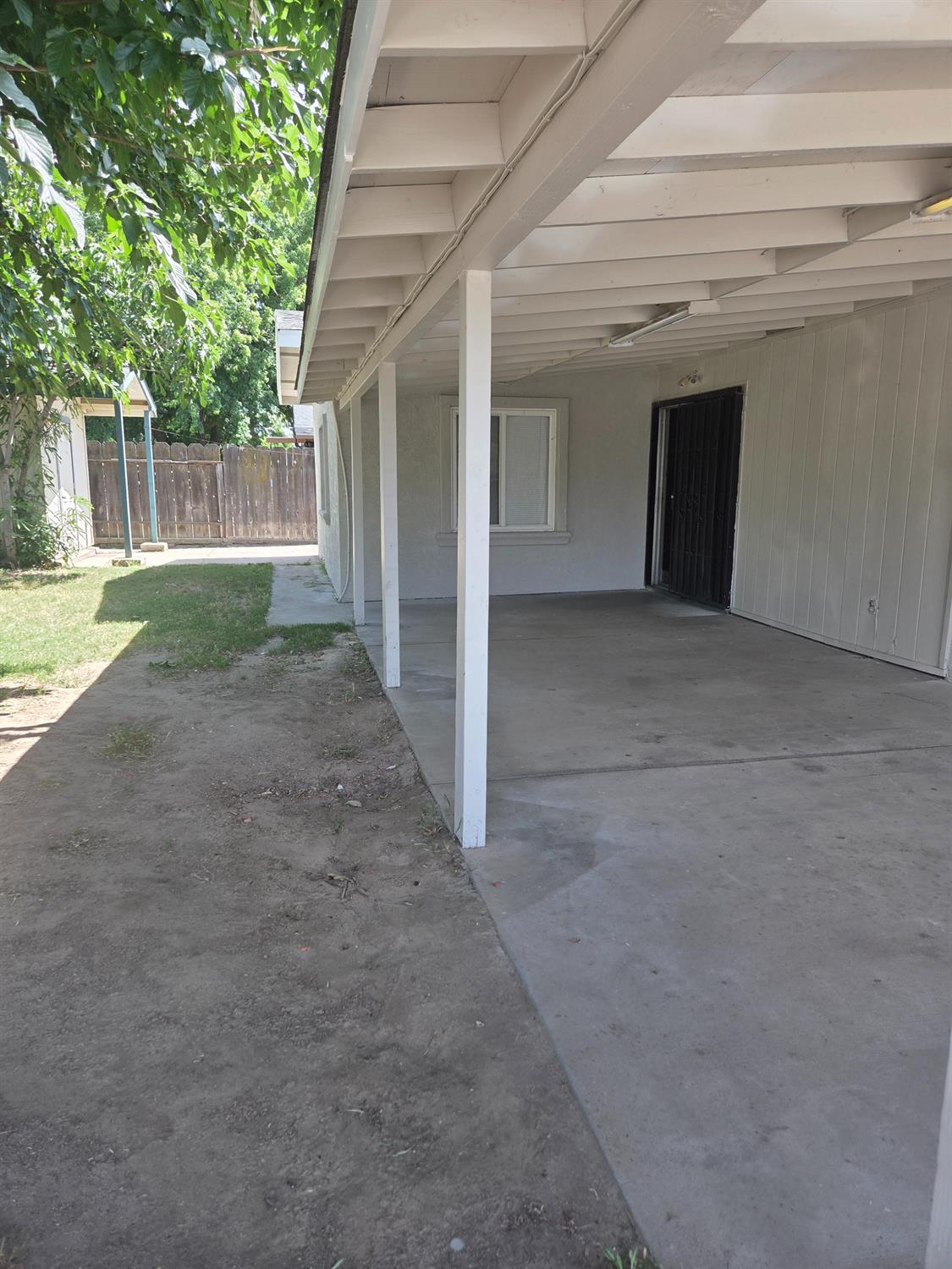 6986 California St, Winton, CA 95388
