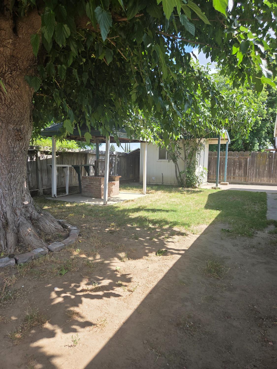 6986 California St, Winton, CA 95388