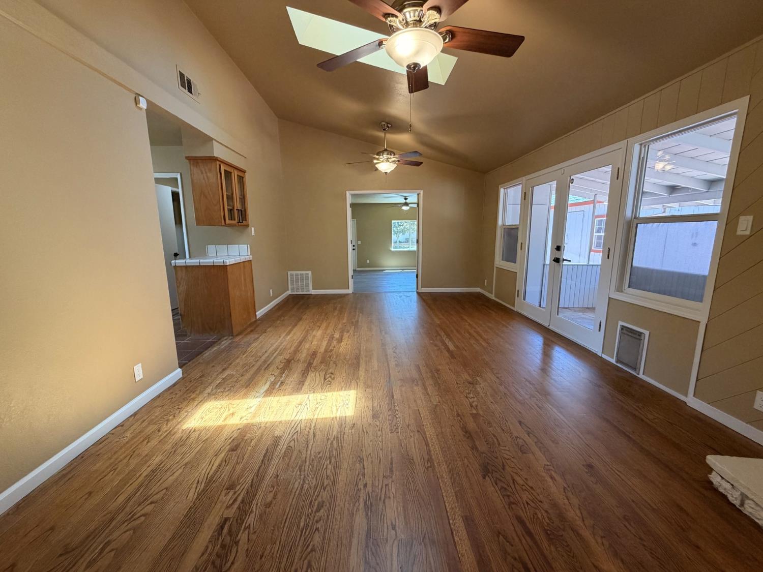 1128 Multnomah Dr, Modesto, CA 95350