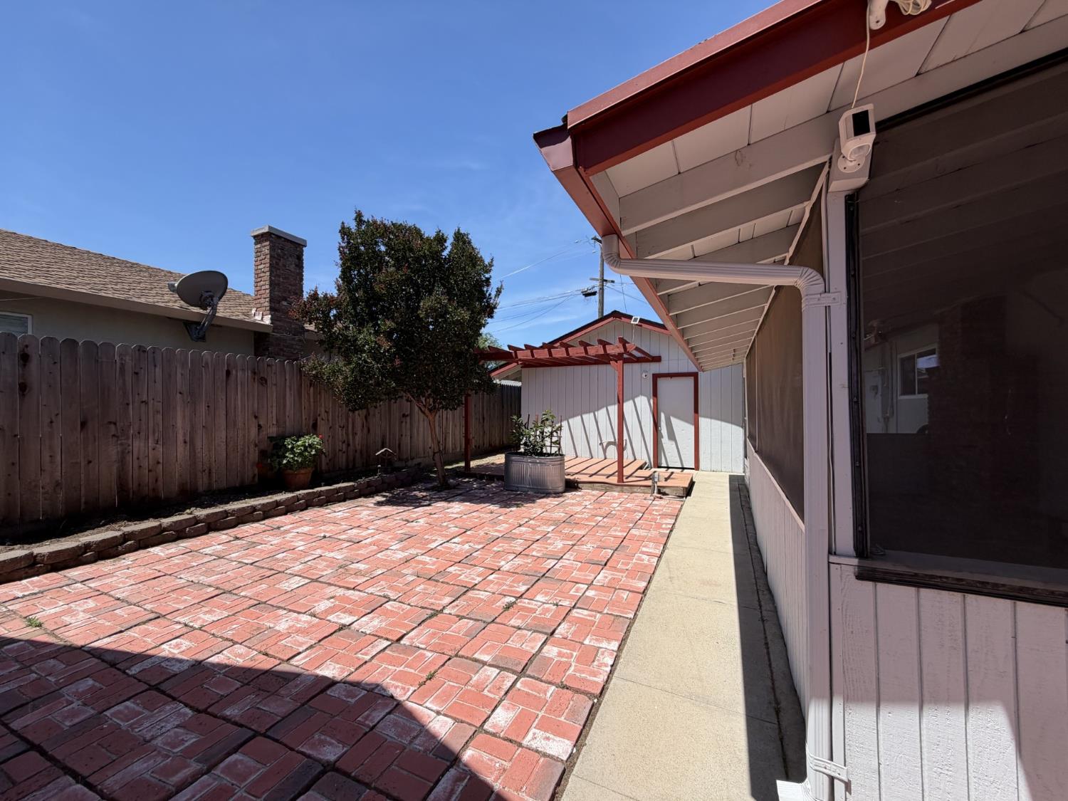 1128 Multnomah Dr, Modesto, CA 95350