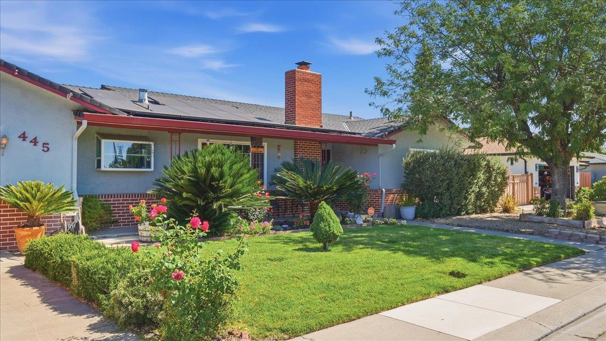 445 Northgate Dr, Manteca, CA 95336