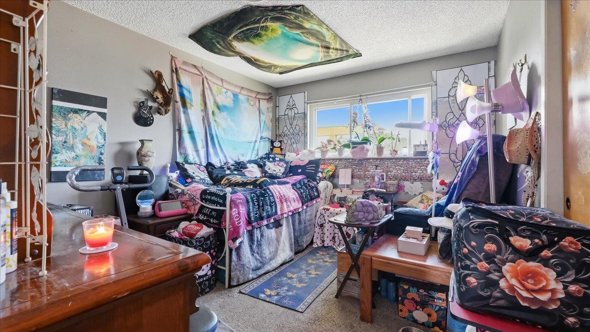 445 Northgate Dr, Manteca, CA 95336