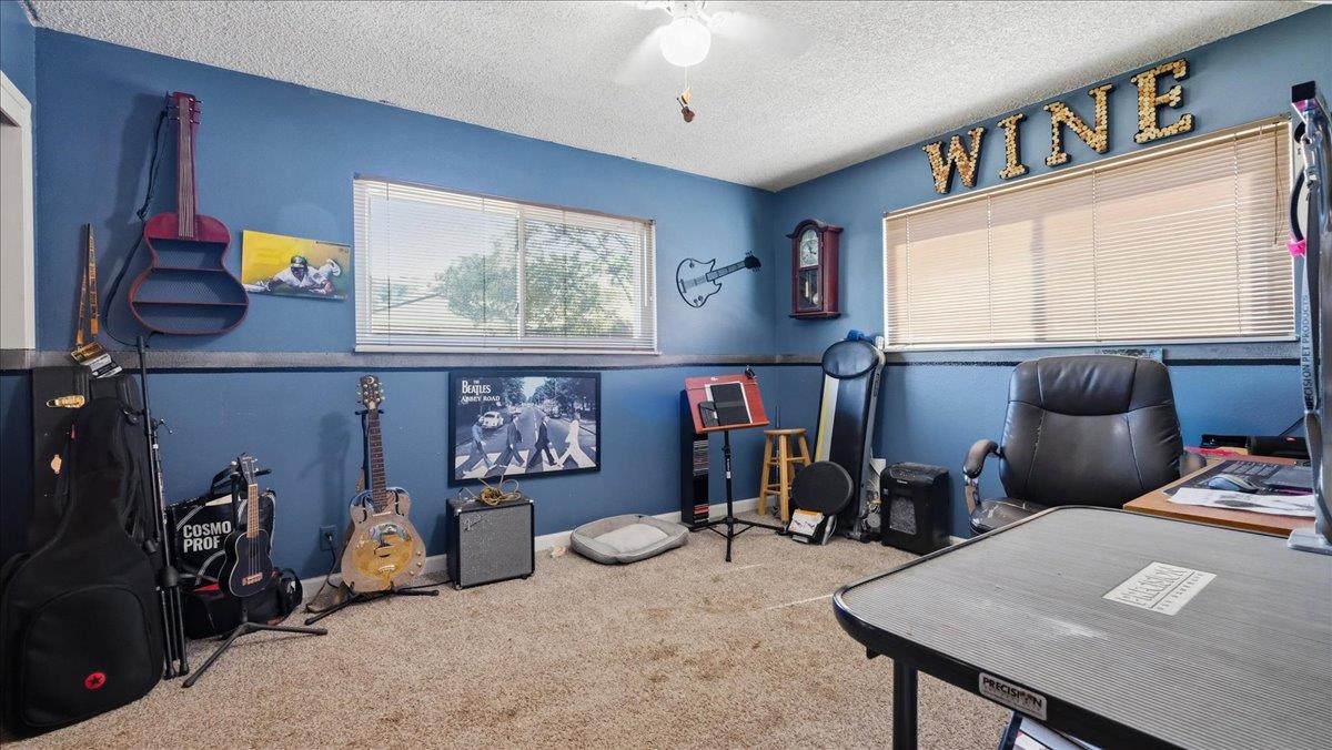 445 Northgate Dr, Manteca, CA 95336
