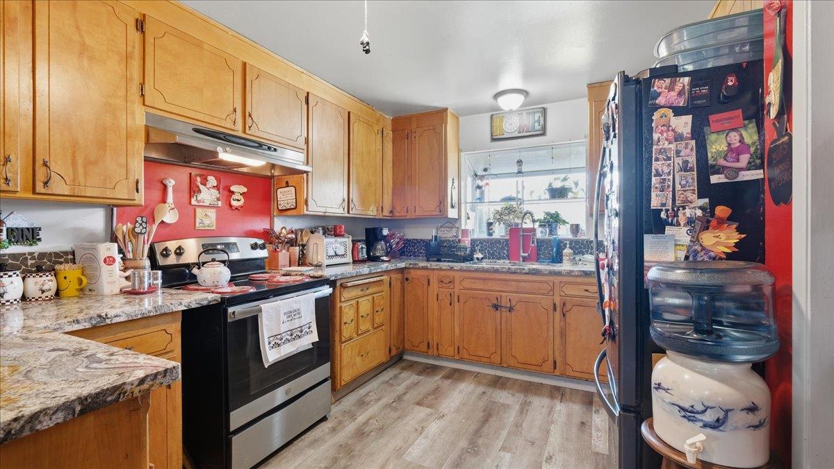 445 Northgate Dr, Manteca, CA 95336