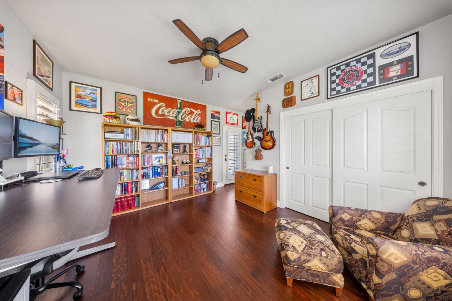 10621 Gibbs Dr, Oakdale, CA 95361