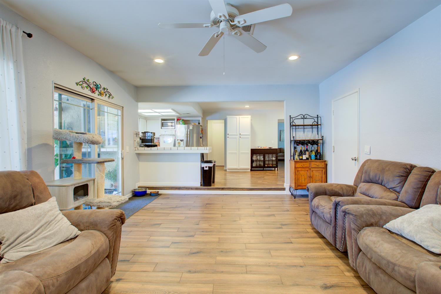 1146 Gregory Ct, Merced, CA 95340