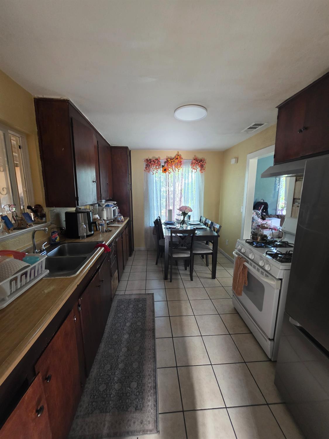 1720 Donald St, Modesto, CA 95351