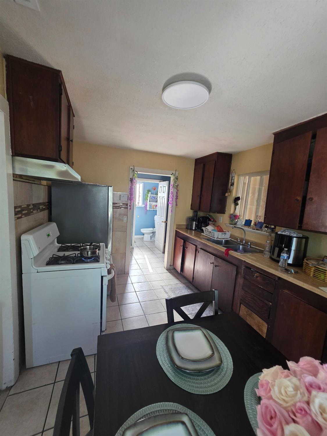 1720 Donald St, Modesto, CA 95351