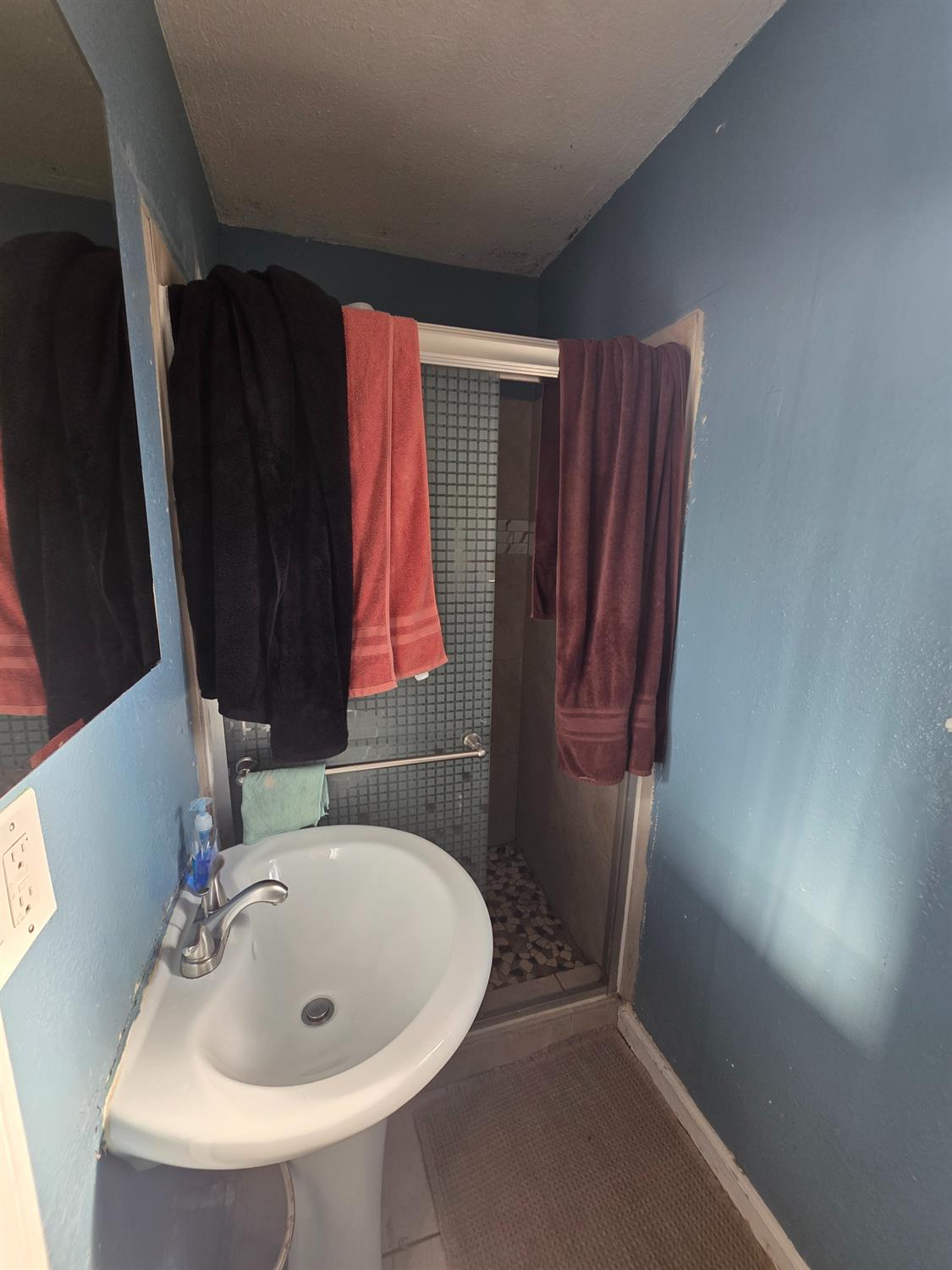 1720 Donald St, Modesto, CA 95351
