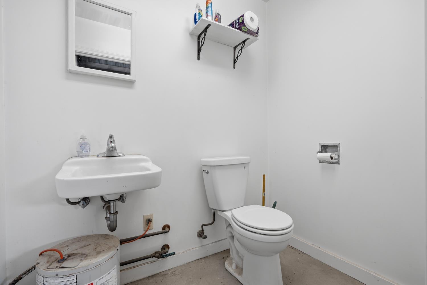 18401 S Carrolton, Ripon, CA 95366