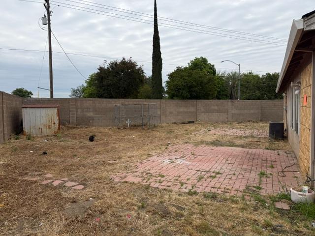 1299 Moonlight Dr, Ceres, CA 95307