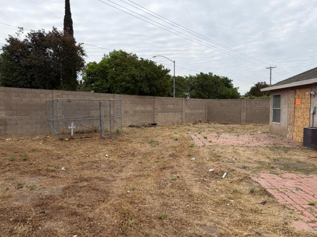 1299 Moonlight Dr, Ceres, CA 95307