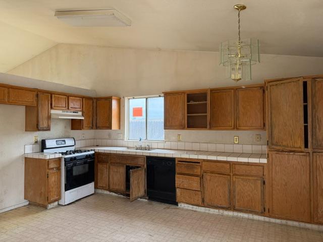 1299 Moonlight Dr, Ceres, CA 95307