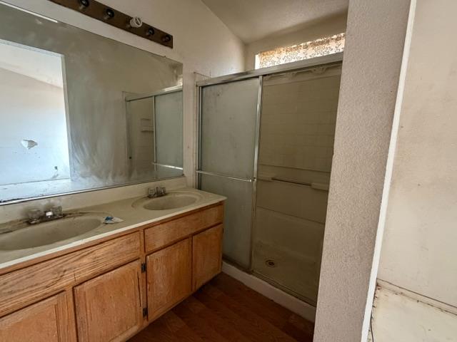 1299 Moonlight Dr, Ceres, CA 95307