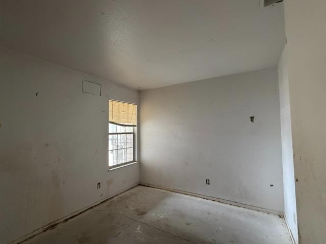 1299 Moonlight Dr, Ceres, CA 95307