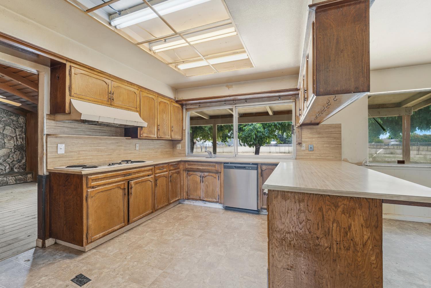 3460 Roselle Ave, Modesto, CA 95355