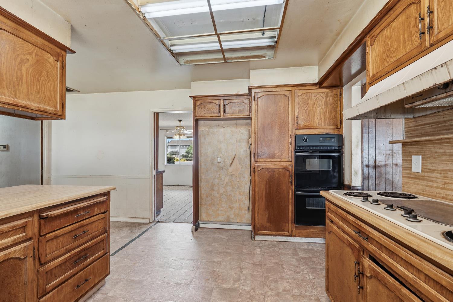 3460 Roselle Ave, Modesto, CA 95355