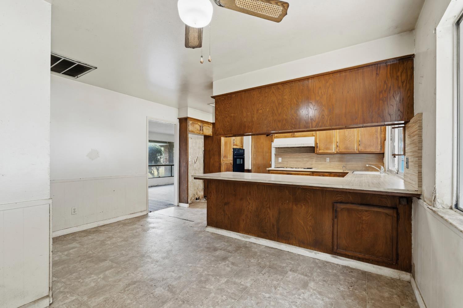 3460 Roselle Ave, Modesto, CA 95355