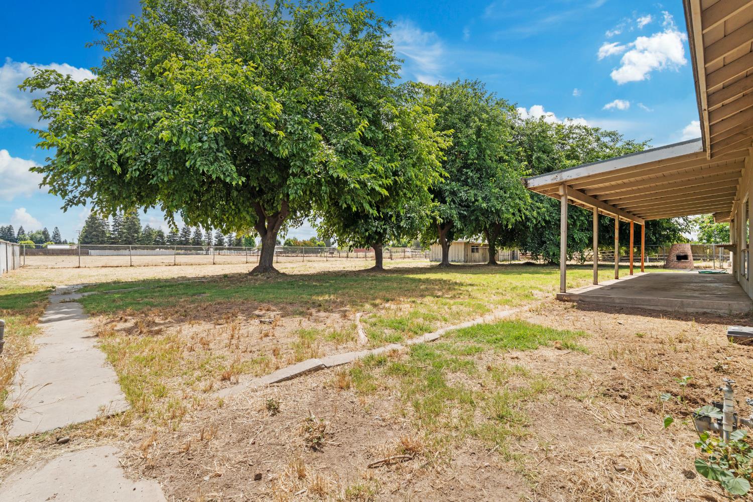3460 Roselle Ave, Modesto, CA 95355
