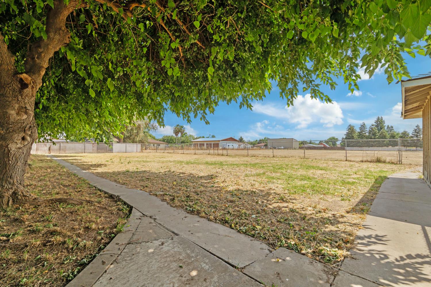 3460 Roselle Ave, Modesto, CA 95355