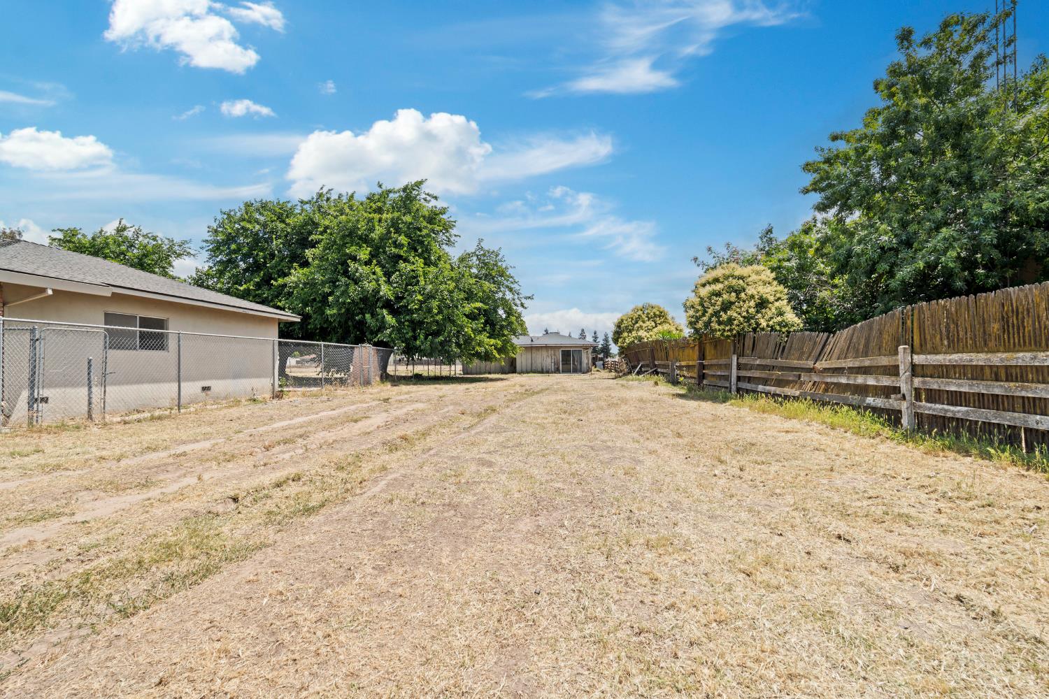 3460 Roselle Ave, Modesto, CA 95355