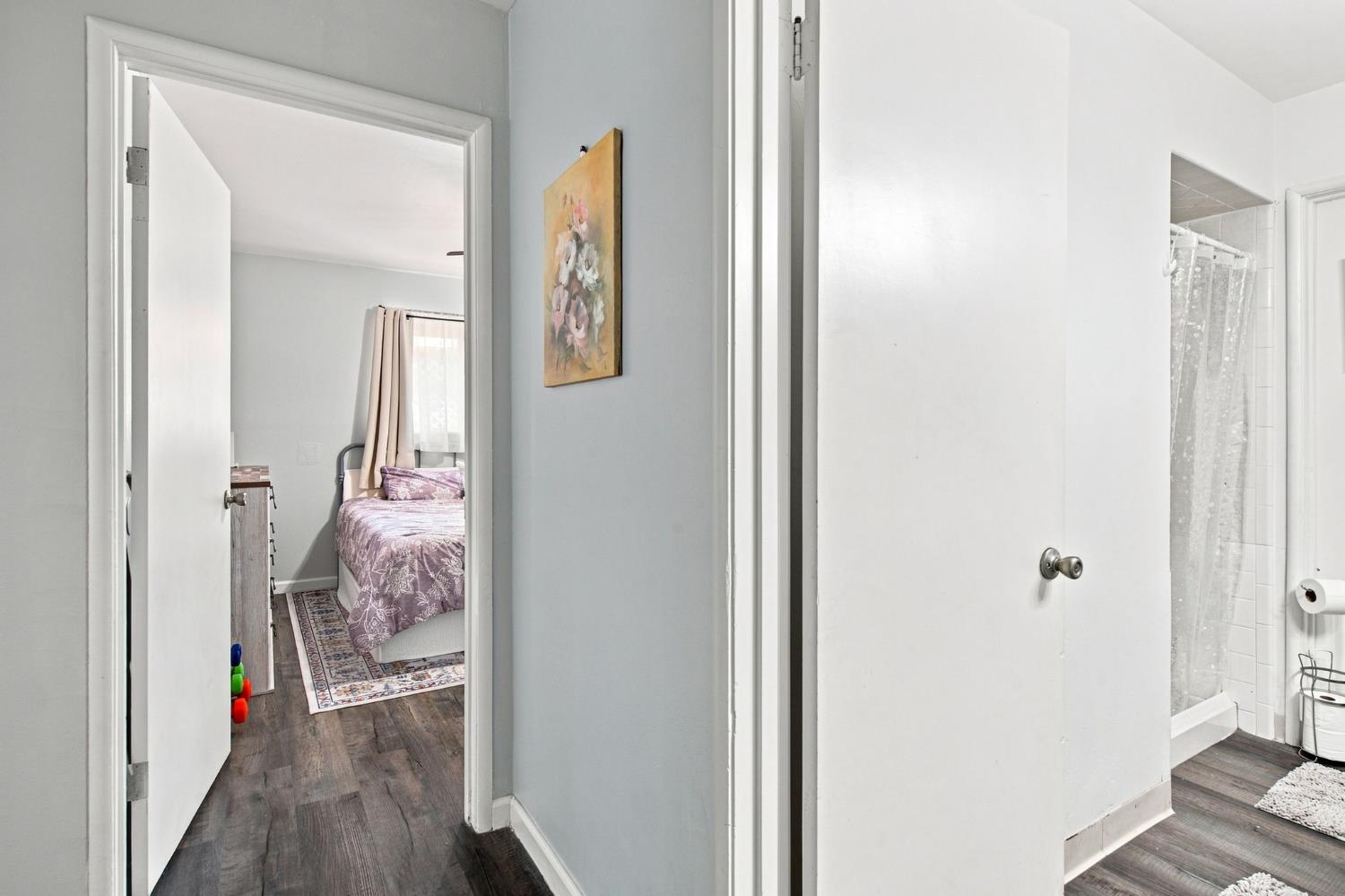 221 W 1st St, Ripon, CA 95366