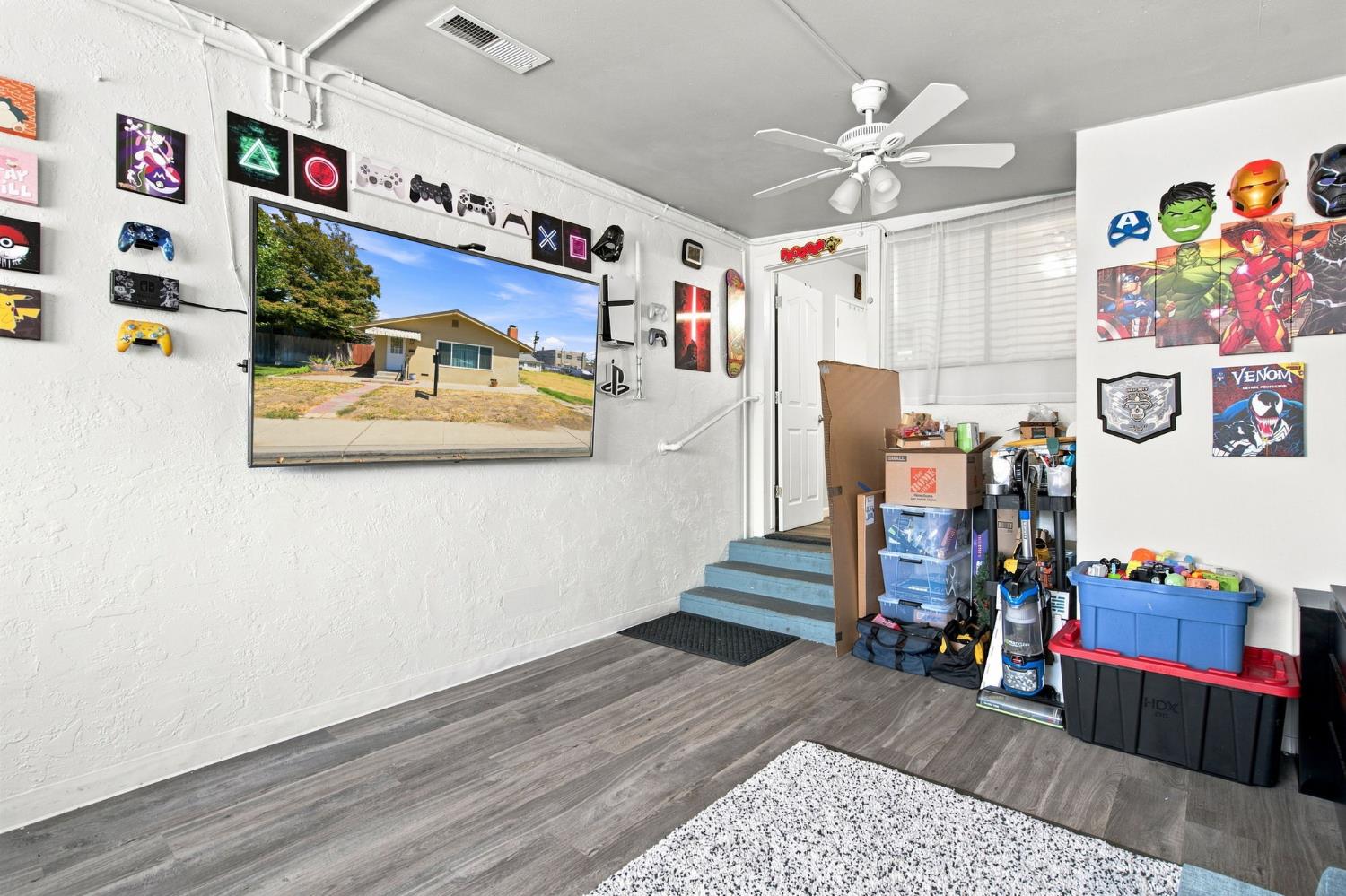 221 W 1st St, Ripon, CA 95366