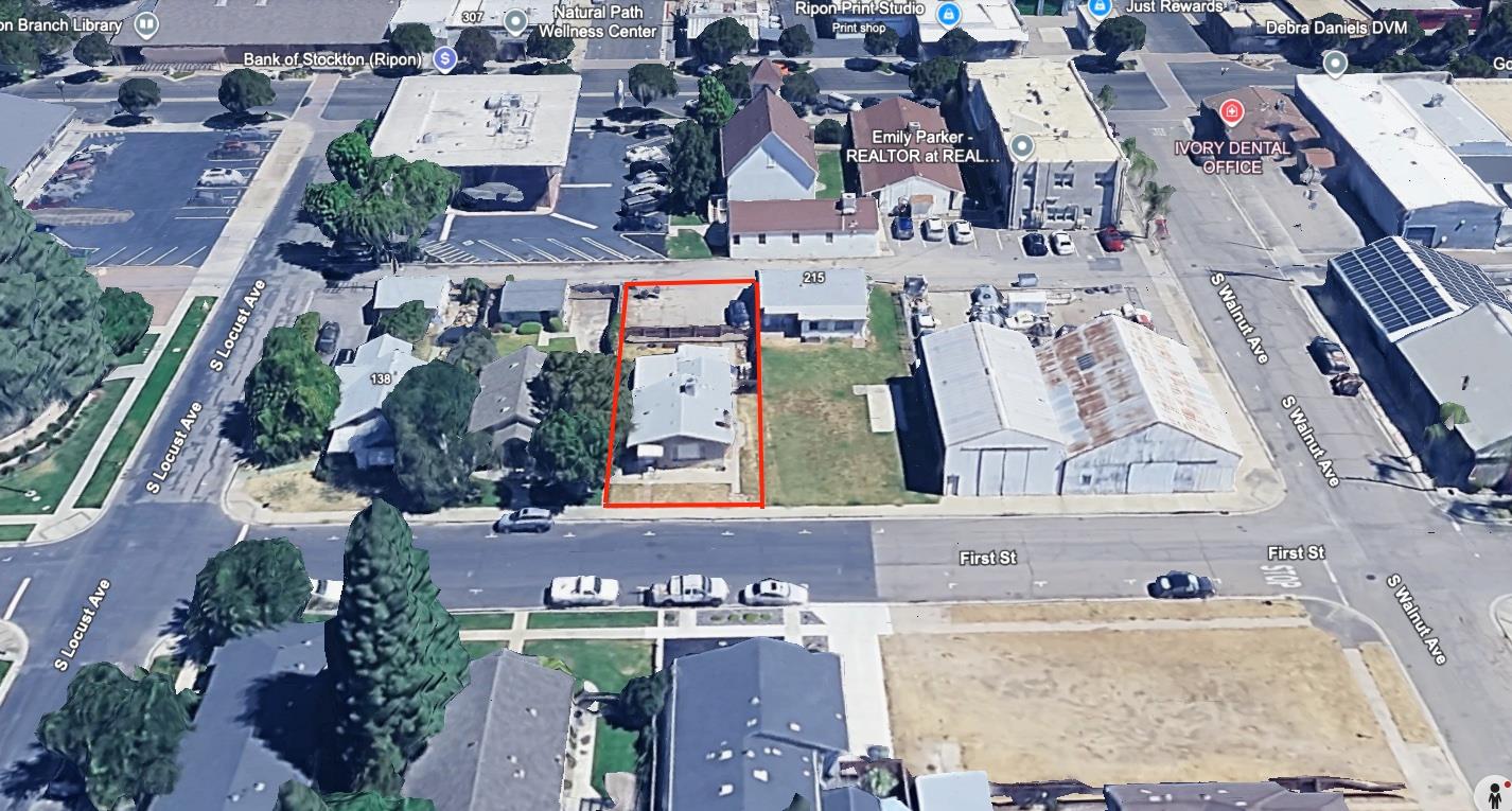 221 W 1st St, Ripon, CA 95366