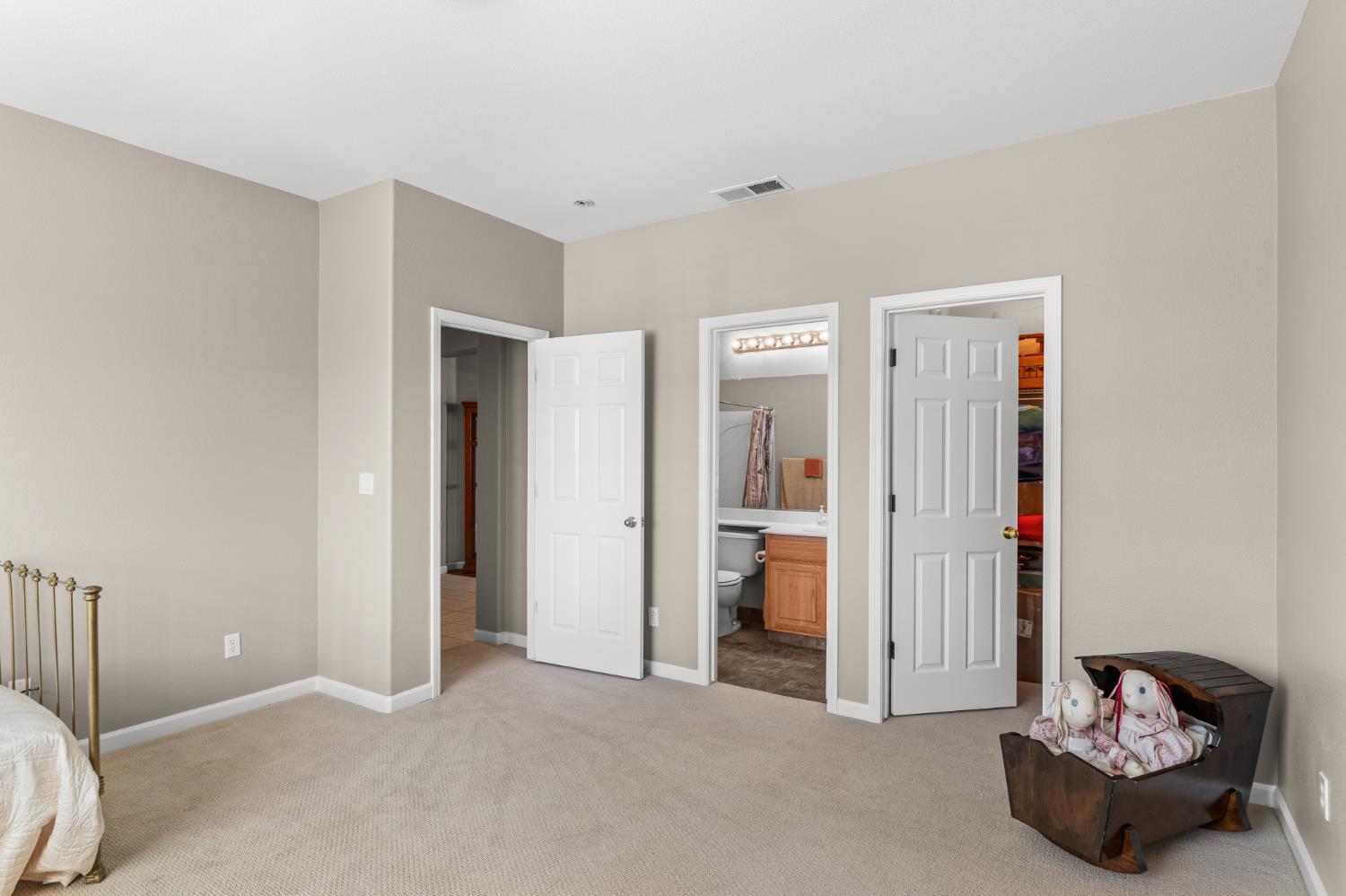 639 Mt Rushmore Dr, Newman, CA 95360