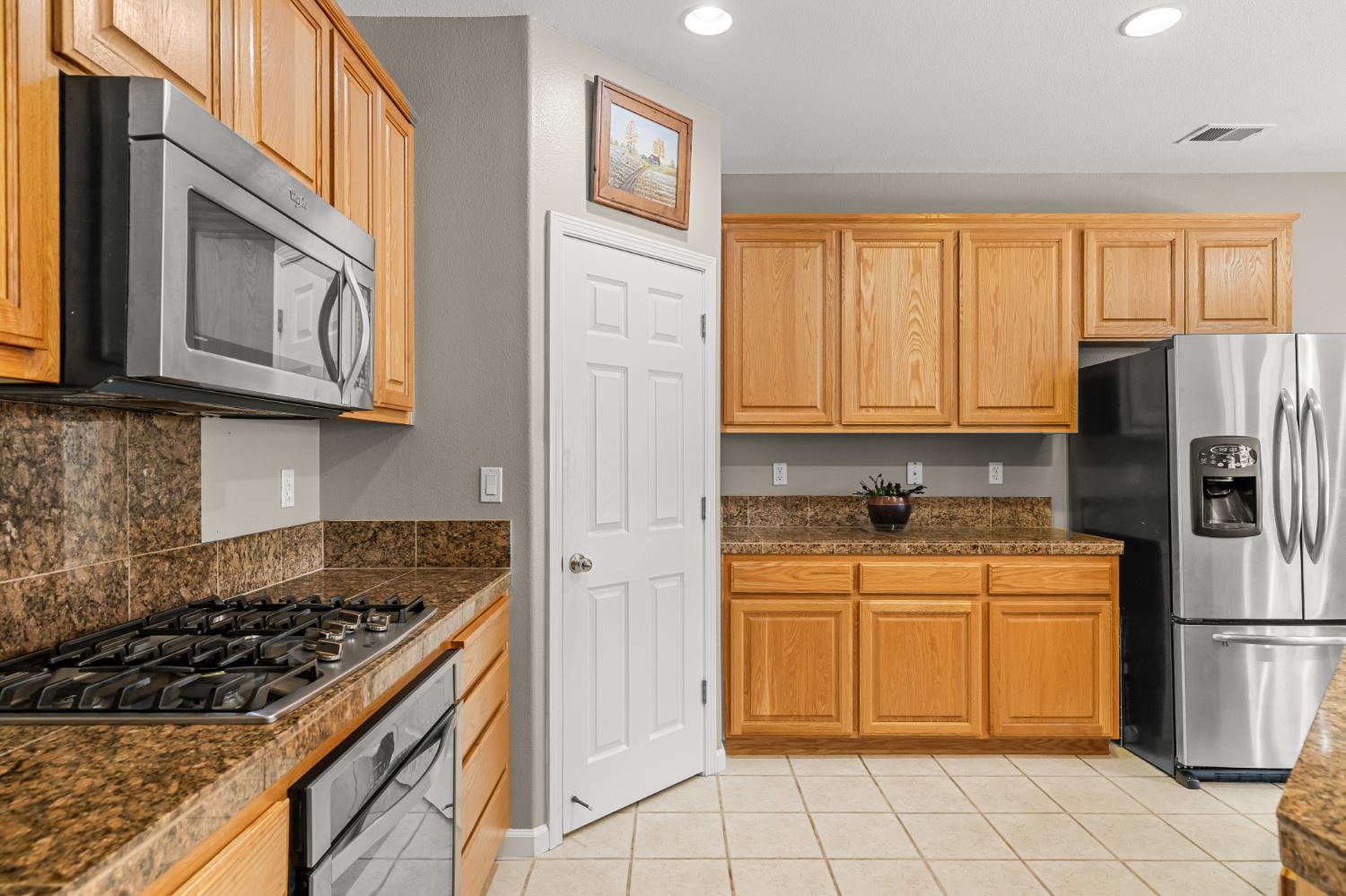 639 Mt Rushmore Dr, Newman, CA 95360
