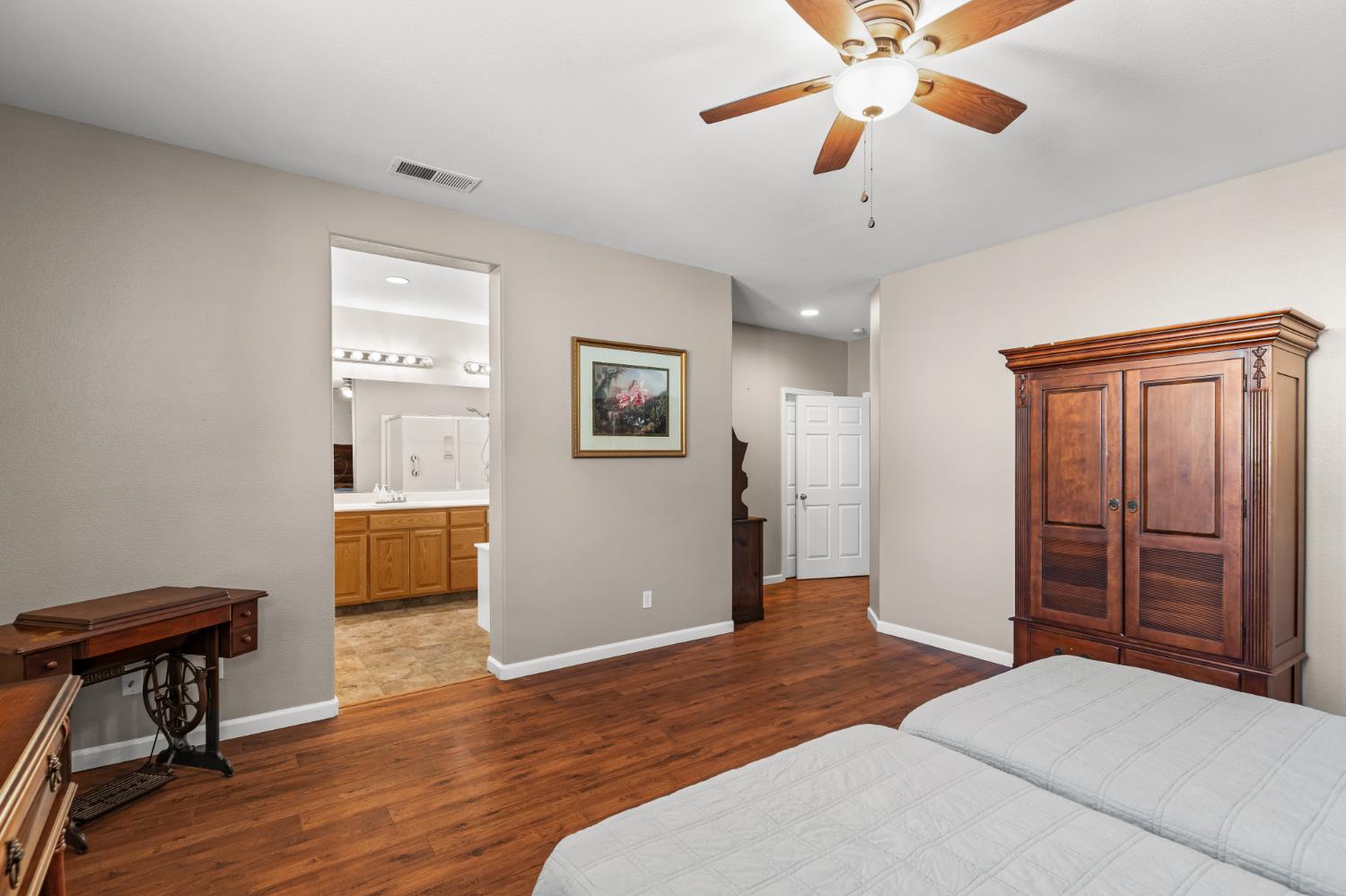 639 Mt Rushmore Dr, Newman, CA 95360