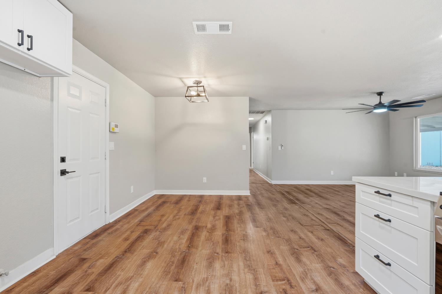 4105 Faith Ln, Modesto, CA 95355