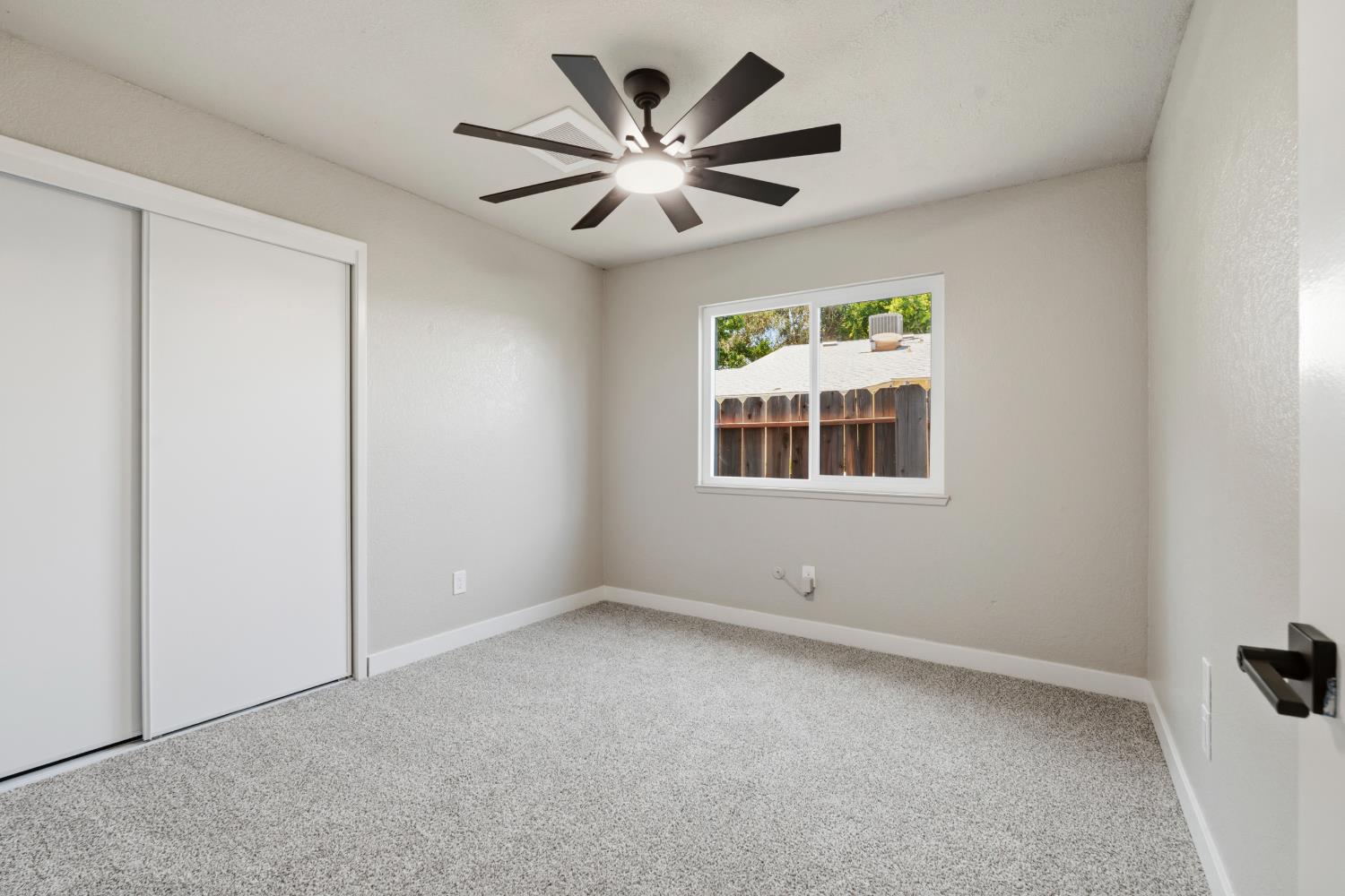 4105 Faith Ln, Modesto, CA 95355