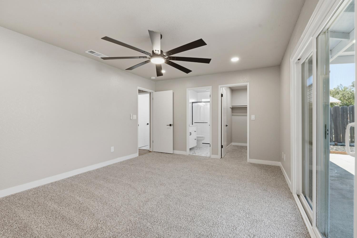 4105 Faith Ln, Modesto, CA 95355