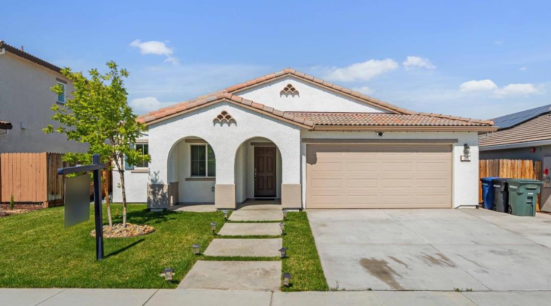 209 Dogwood Ranch Way, Patterson, CA 95363