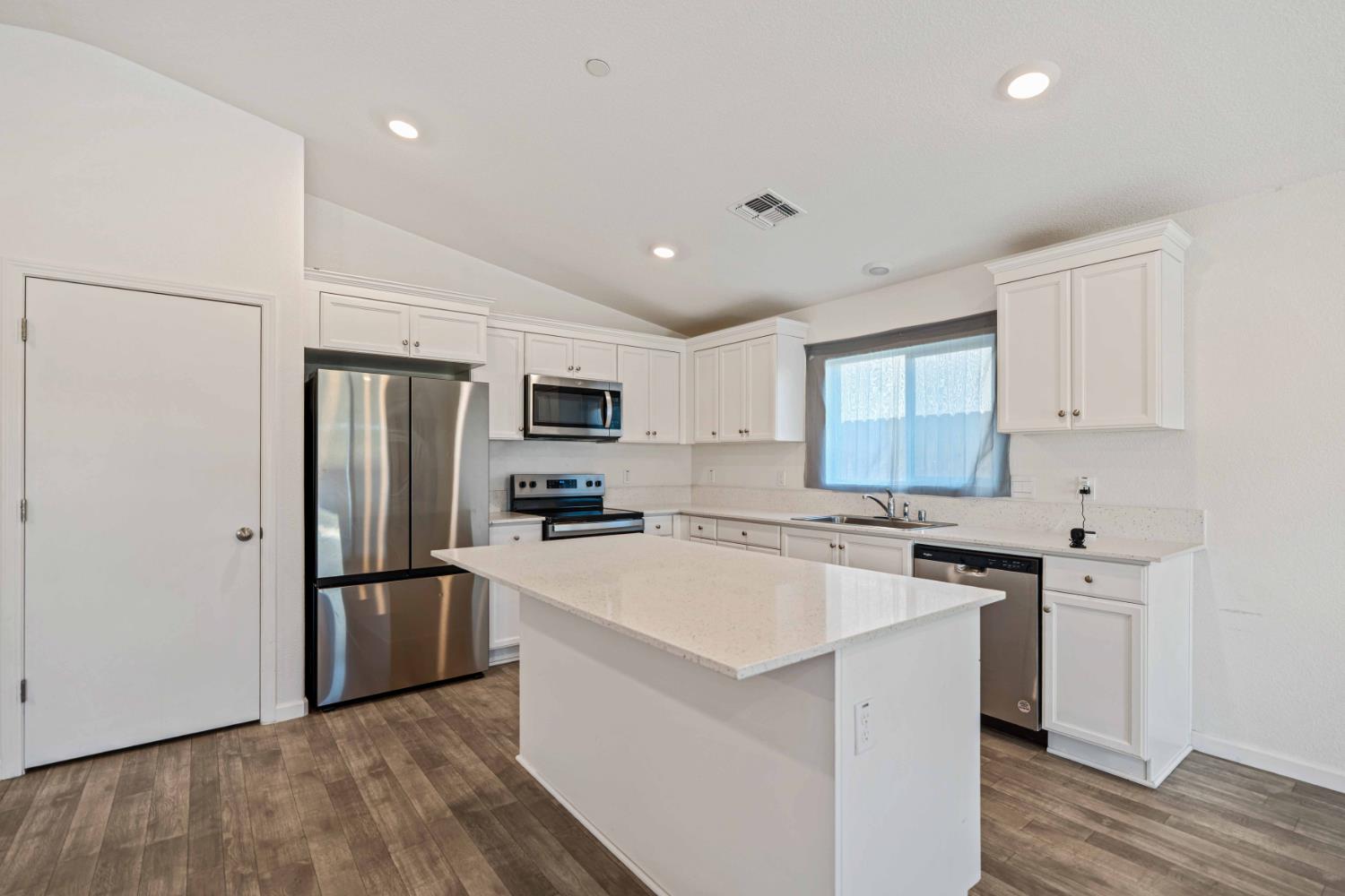 209 Dogwood Ranch Way, Patterson, CA 95363